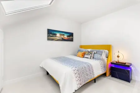 3d204e6103464adbae4cb7b08f80b14b.jpg